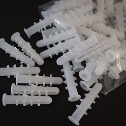Plastic expansion tube