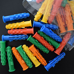 Plastic expansion tube